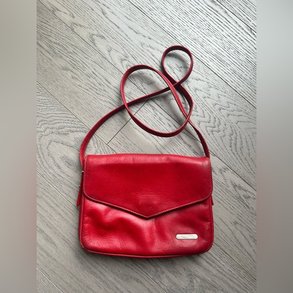 Vintage 1980s Italian genuine leather purse